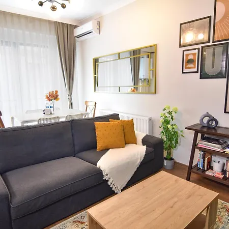 Levent Modern 2-bedroom Apartamento Estambul